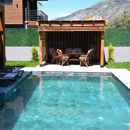 ヴィラ Turk フェティエ