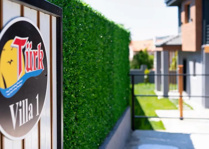 Vilă Turk *